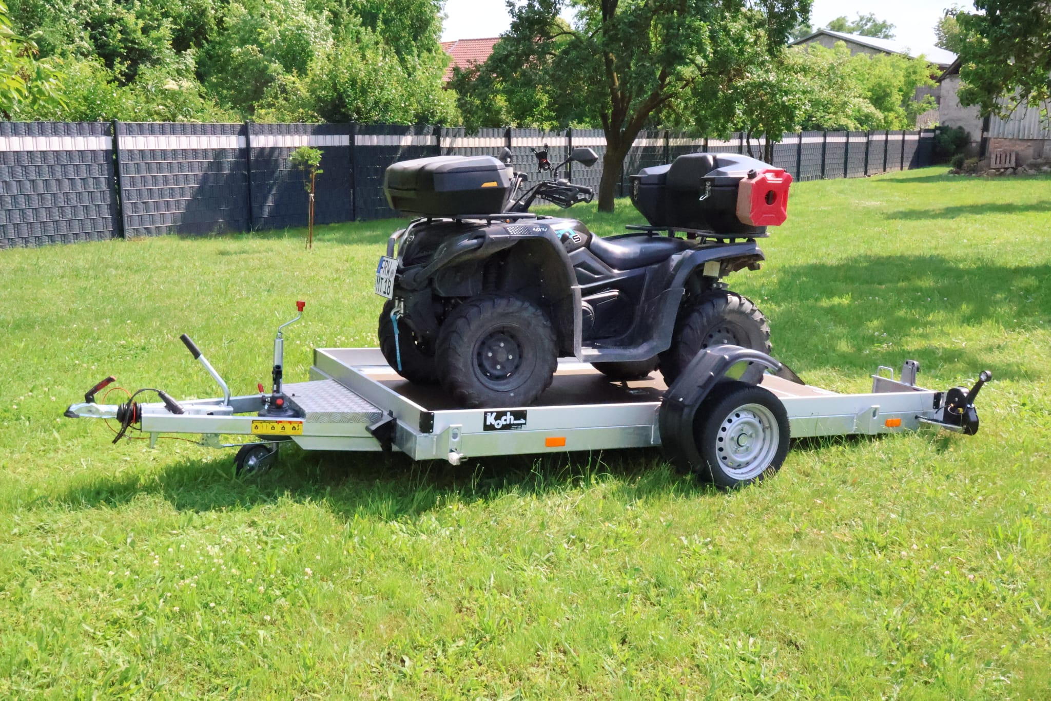 Anhänger mit ATV